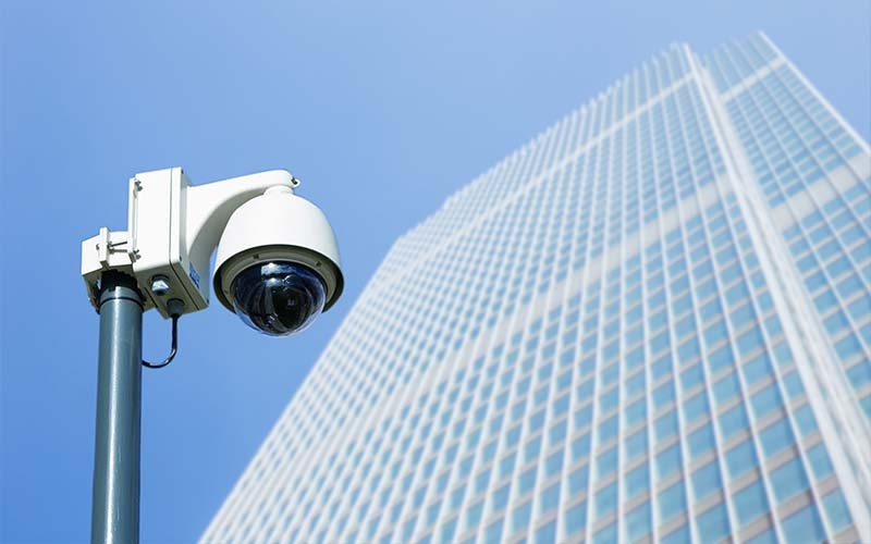 图中呈现的是“车改帮”平台的一则商务车改装师傅招聘信息，关键内容如下：
招聘主体与区域
发布者为“阿智15967561701”，标注“浙江地区招工人”，岗位标签包含‌安装工、师傅、中工、汽车电路工、汽车装潢‌。
招聘岗位与核心要求
招聘“商务车改装师傅”，需具备‌拆装、电器安装‌等技能；面向“有技术”的从业者，薪资可协商（“工资你说了算”）。
联系方式
联系电话为 ‌159+6756+1701‌。